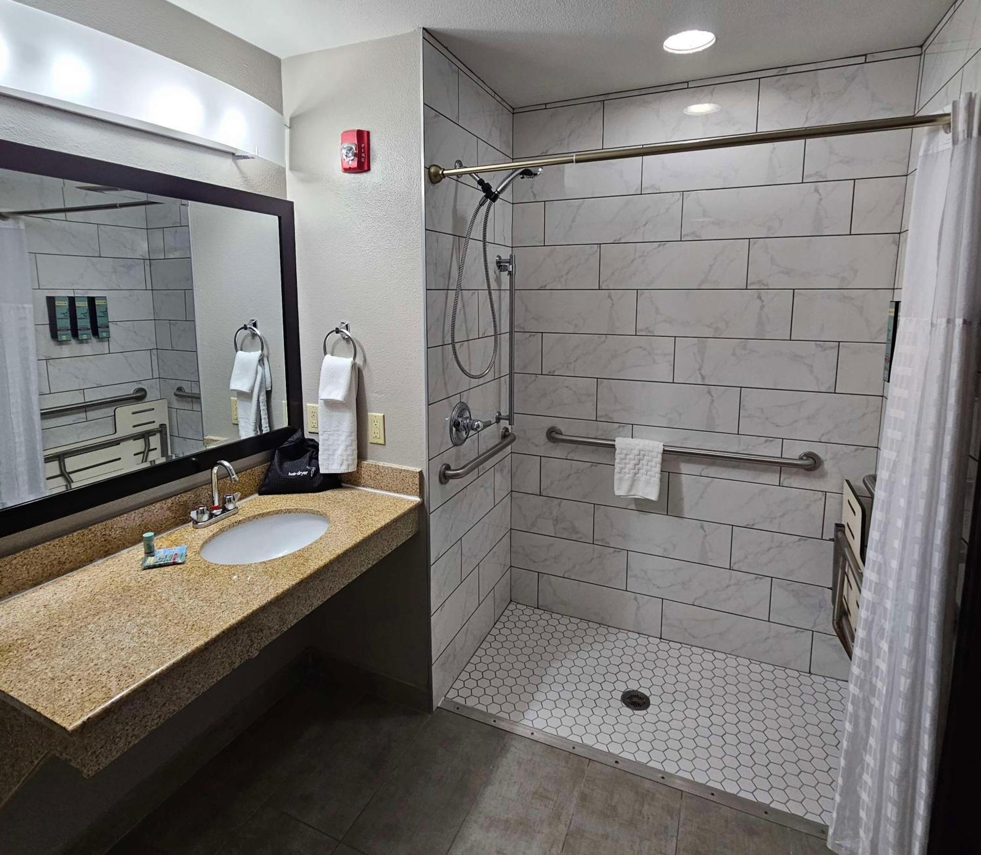 Best Western Eastland Extérieur photo